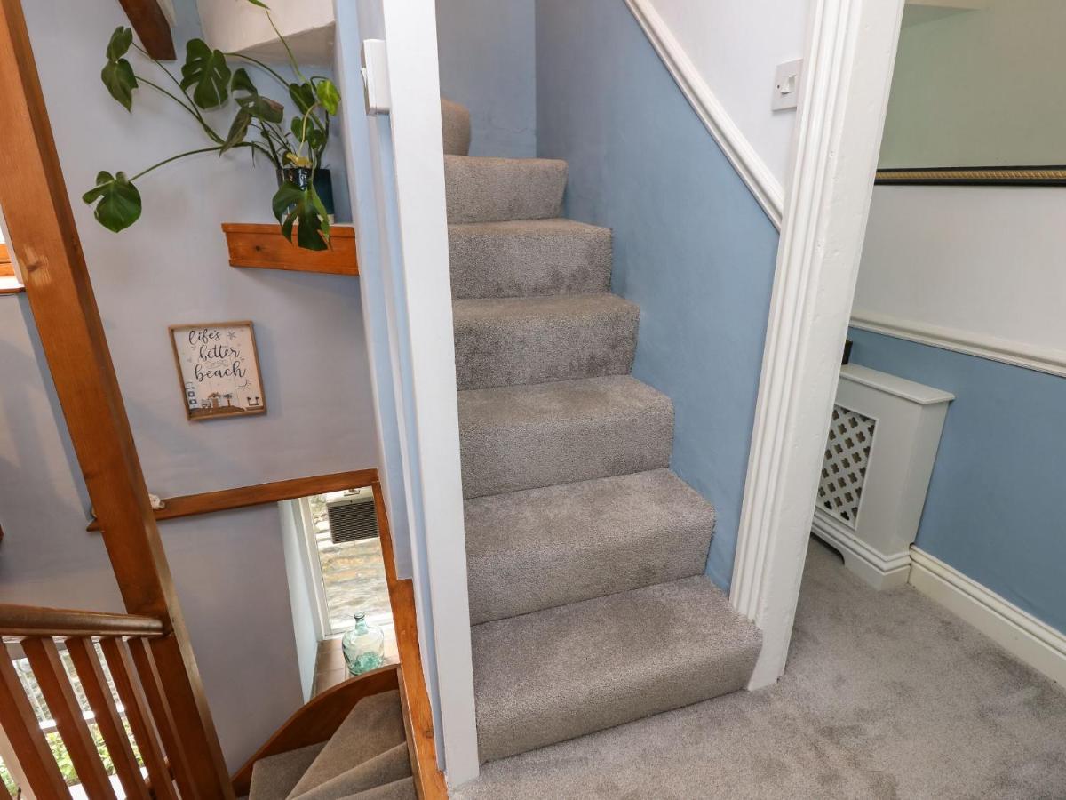 Riverdance Cottage Lyme Regis Bagian luar foto