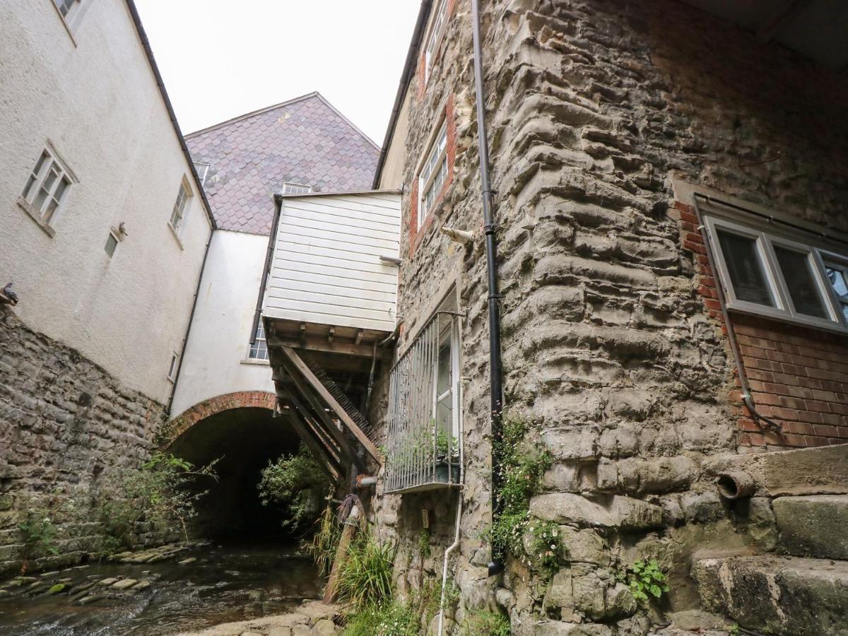 Riverdance Cottage Lyme Regis Bagian luar foto